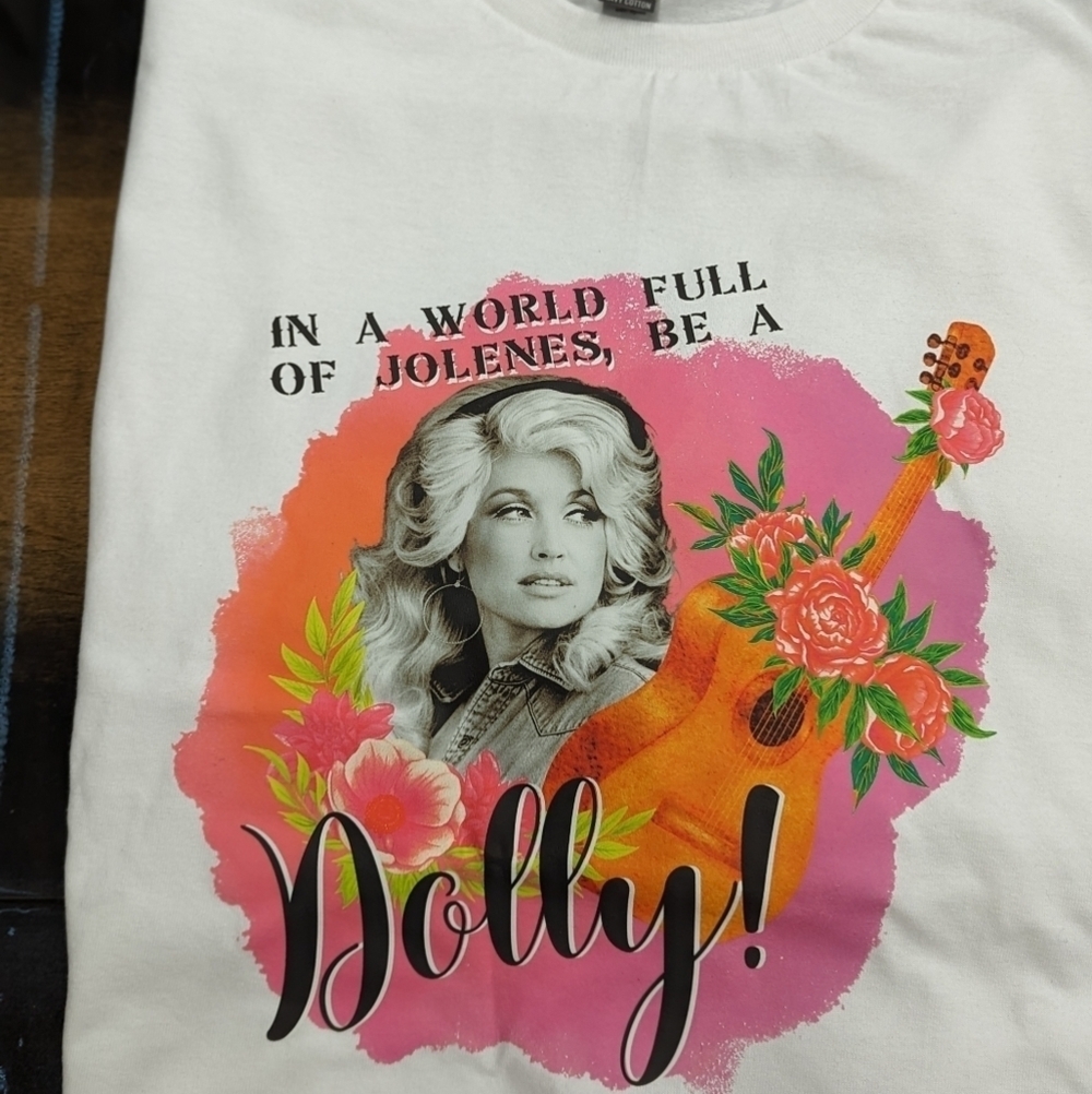 Dolly t shirt
